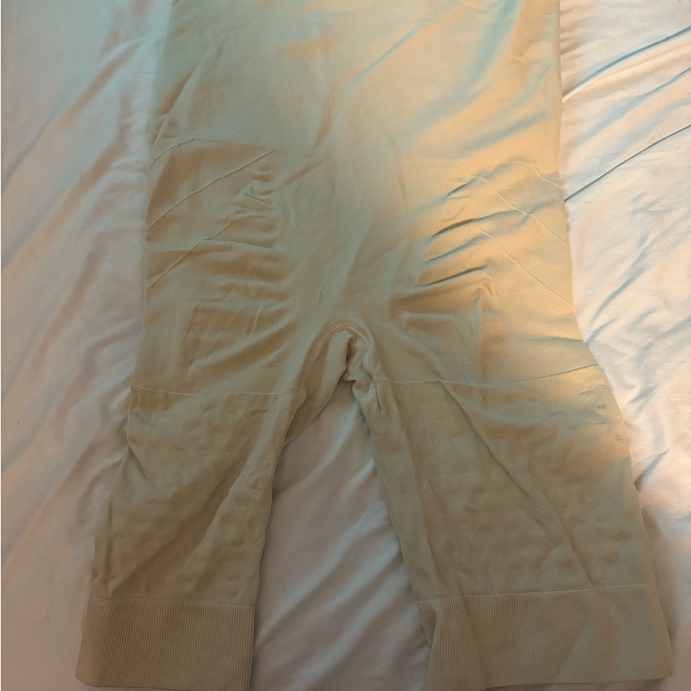 Mi Beige Ribbed Leggings